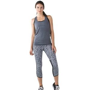 Lululemon x Soulcycle Pace Pusher Crop size 8